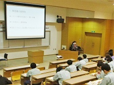 講堂