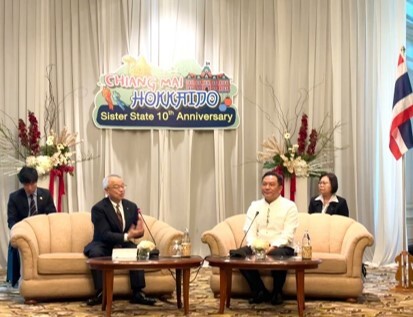 土屋副知事とニラット知事の面談