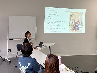 「SNSによるマーケティング」の講義